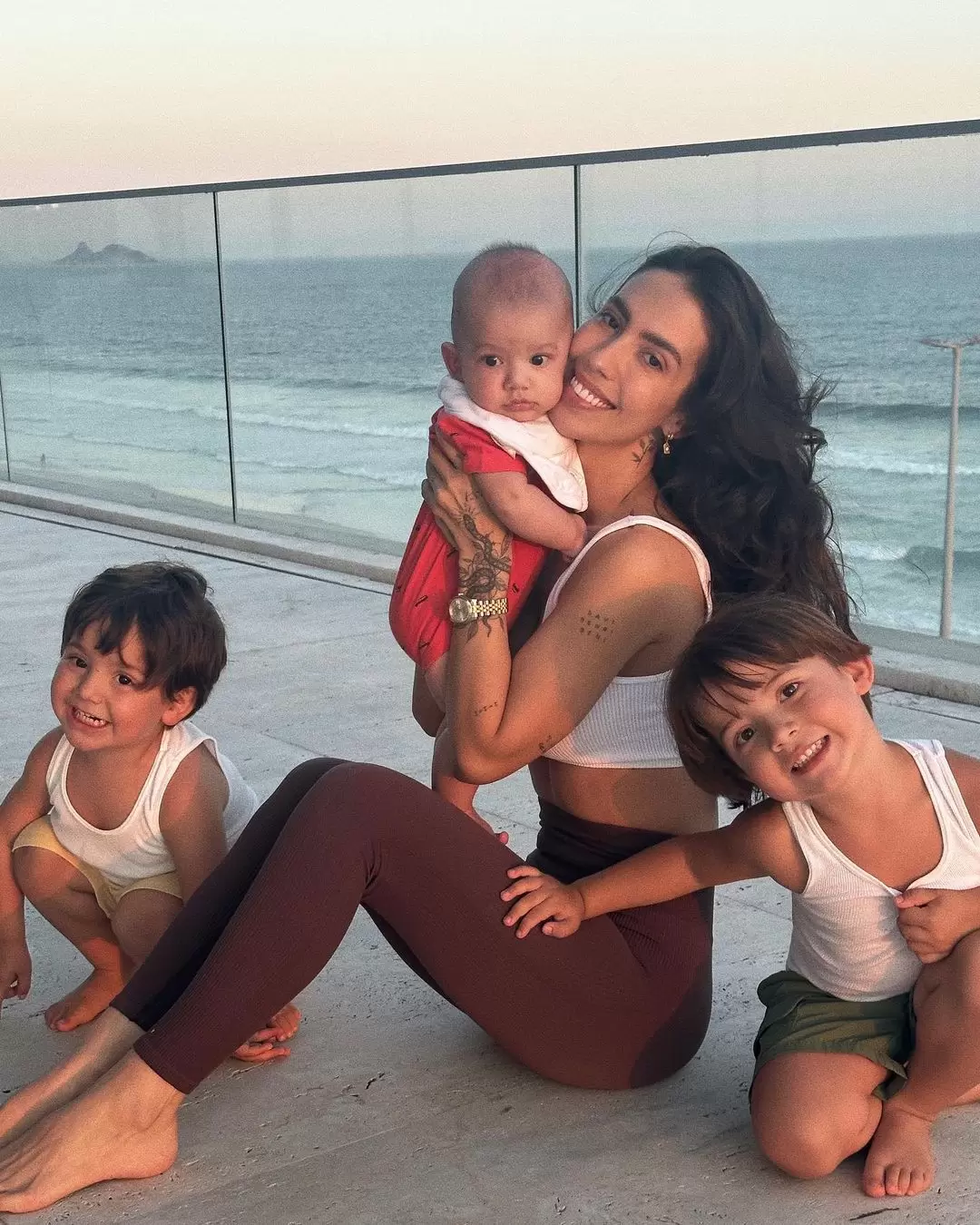 Gabi Brandt e os filhos