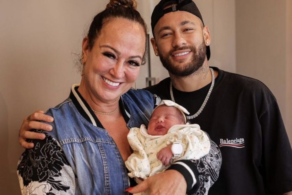 Neymar e Nadine Gonçalves com Mavie