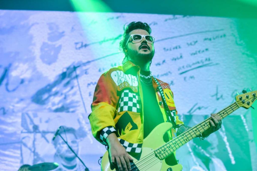 Pe Lanza no show da banda Restart na turnê "Pra Você Lembrar"