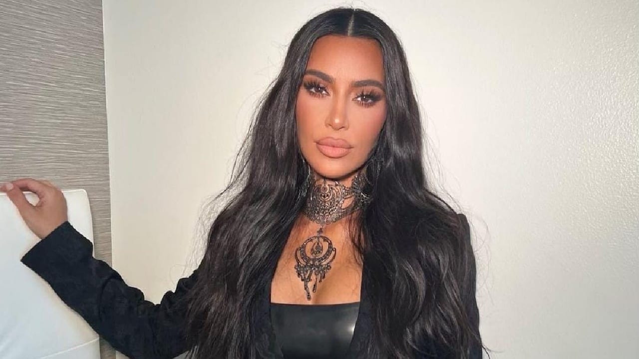 Kim Kardashian é destaque da revista Fortune como uma das mulheres mais poderosas do mundo Lorena Bueri