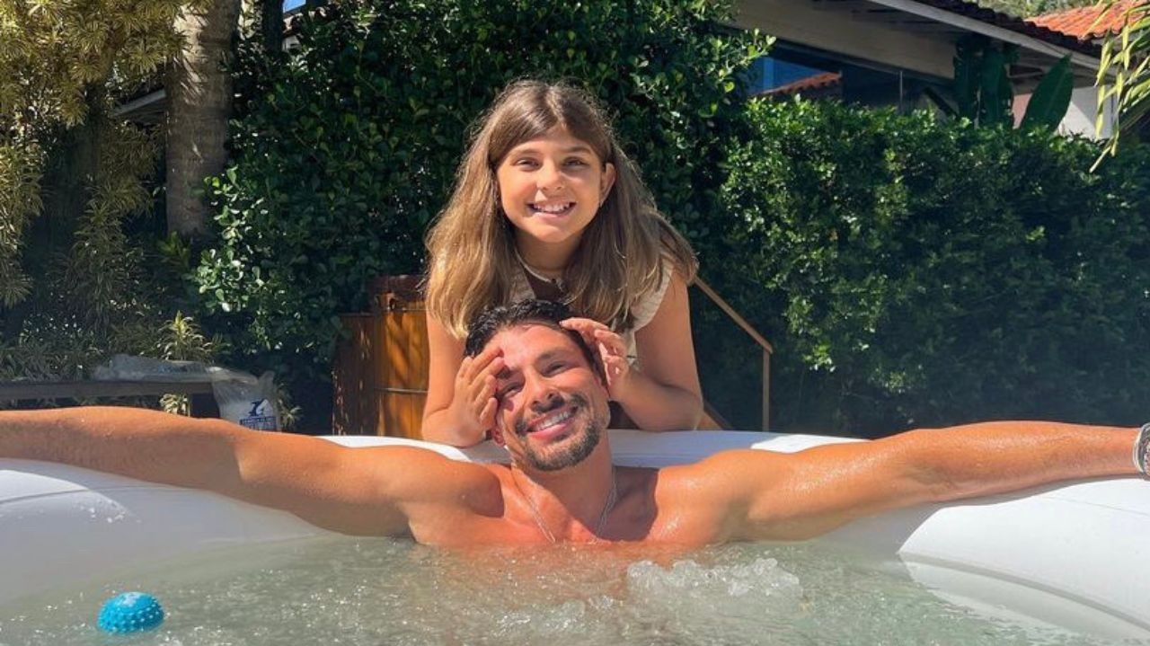 Cauã Reymond expõe papo com filha pré-adolescente Lorena Bueri