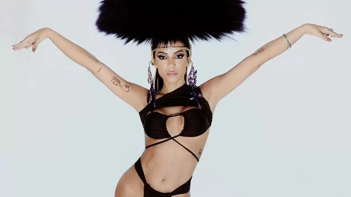 A carreira de Anitta é conduzida por um cartomante? Saiba tudo!
