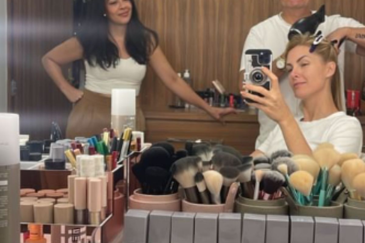 Ana Hickmann com sua equipe