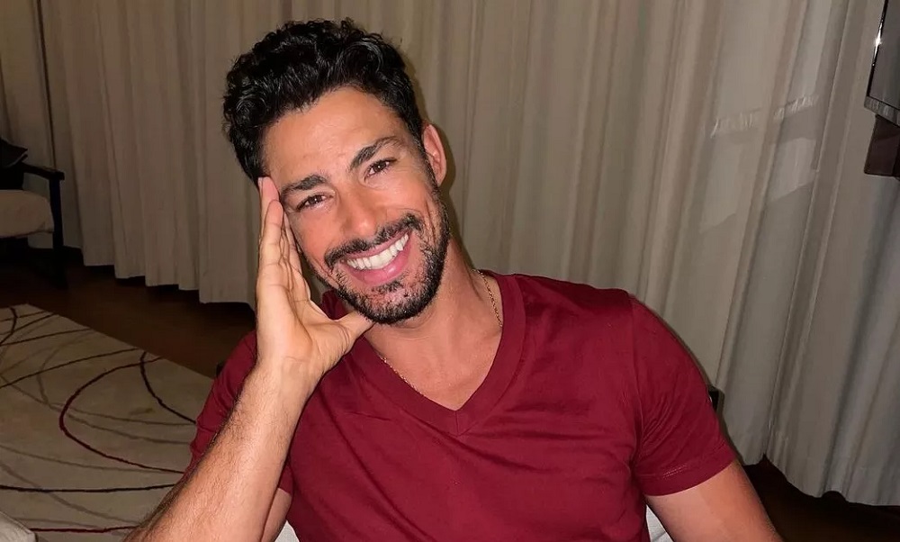 Cauã Reymond diz que beleza atrapalhou sua carreira