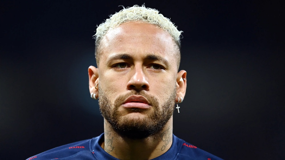 Neymar é exposto pedindo nudes para influenciadora; veja
