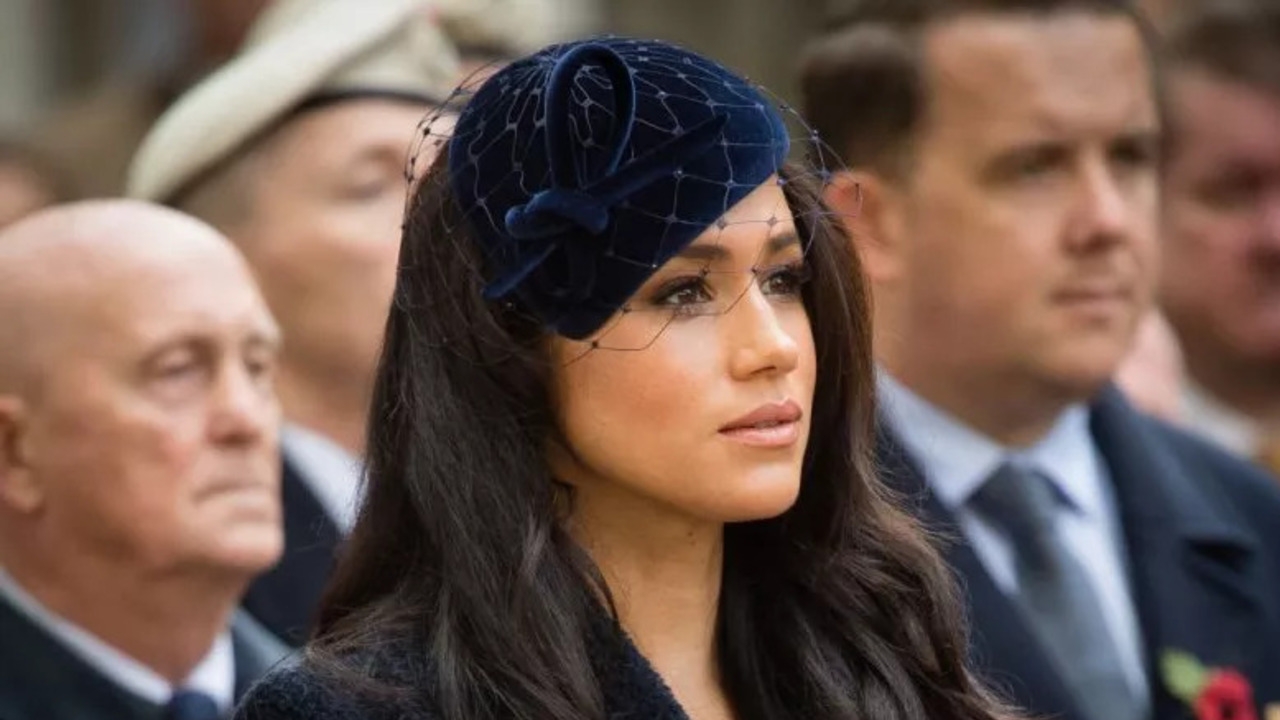 Meghan Markle revelou ao rei Charles quem da realeza foi racista com seu filho, segundo livro Lorena Bueri
