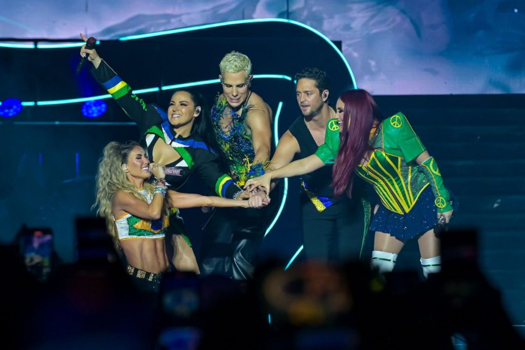 rbd-3-1024x683-1 RBD no palco em último show da turnê no Brasil