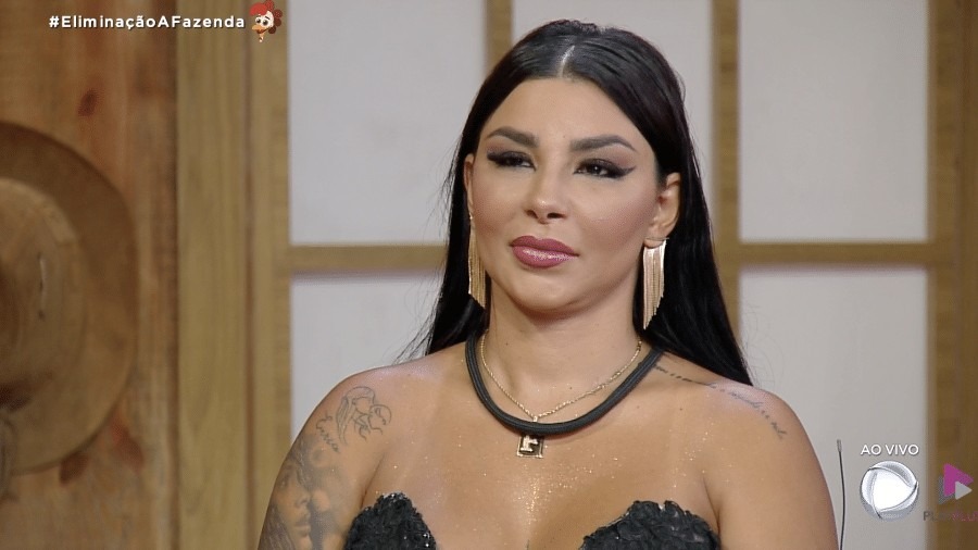 Jenny Miranda se pronuncia após ser internada às pressas: “90 minutos tentando me reanimar”