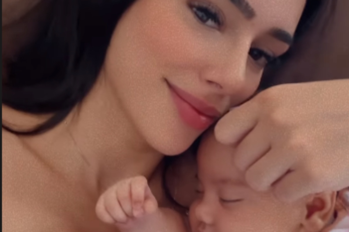 bruna biancardi com mavie no colo