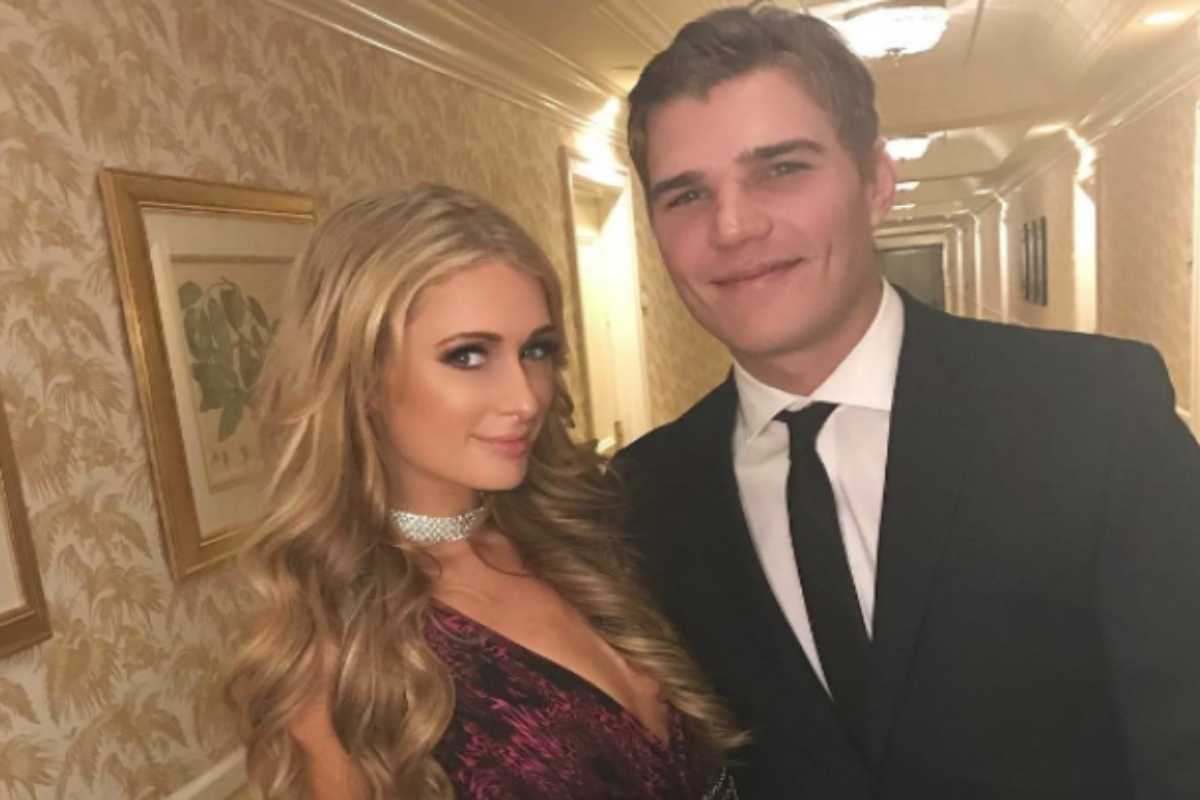 Paris Hilton e Chris Zylka em 2018