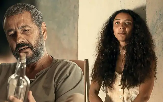Renascer: Joana quebra a garrafa do cramulhão e José Inocêncio passa mal
