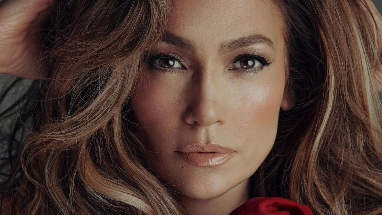 Jennifer Lopez revela que relacionamento abusivo que viveu a deixou no fundo do poço Lorena Bueri
