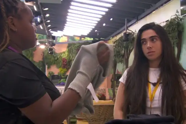 BBB 24 - Raquele e Giovanna na lavanderia