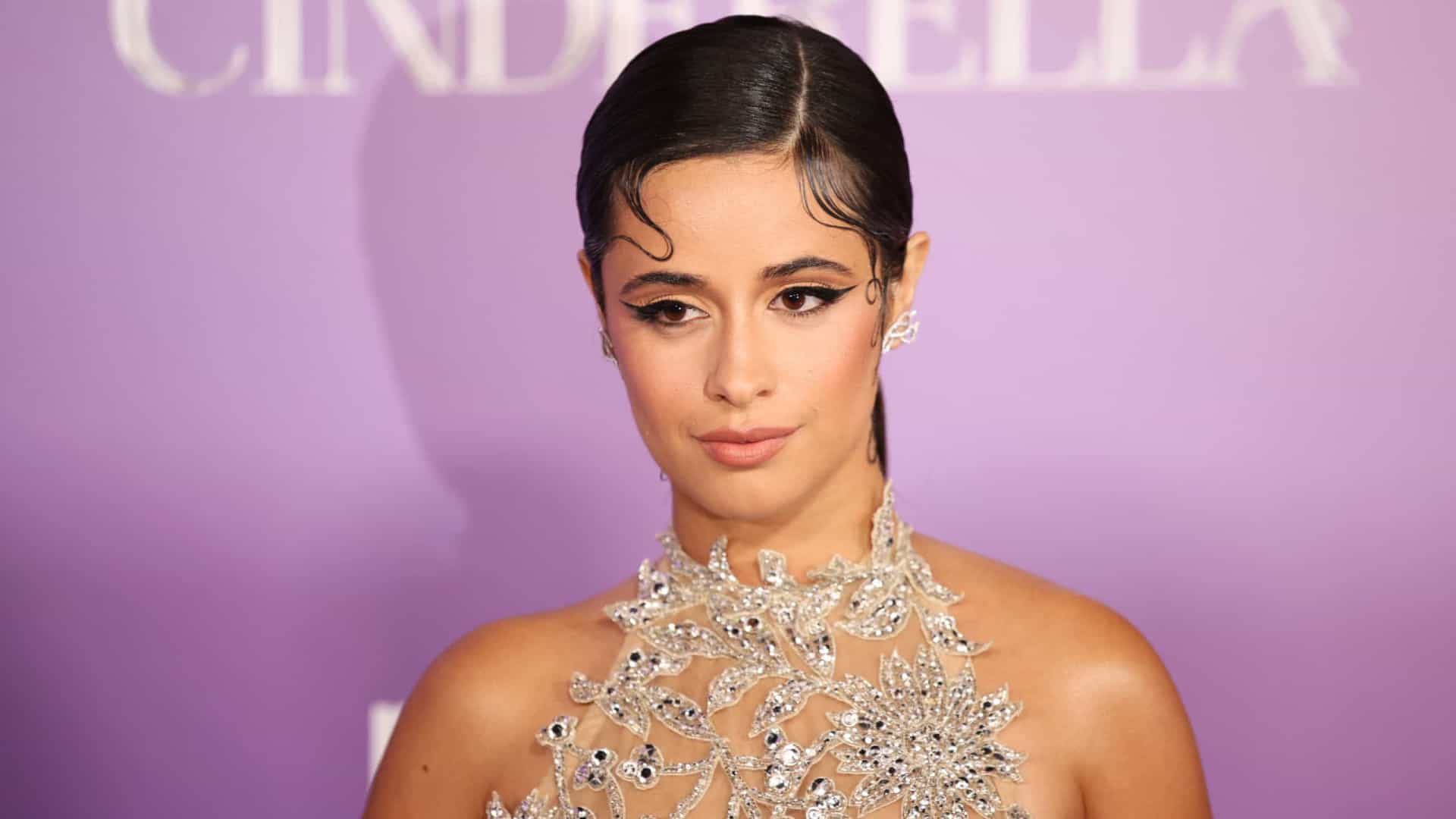 Vaza ‘i luv it’, single adiado de Camila Cabello; veja letra e tradução