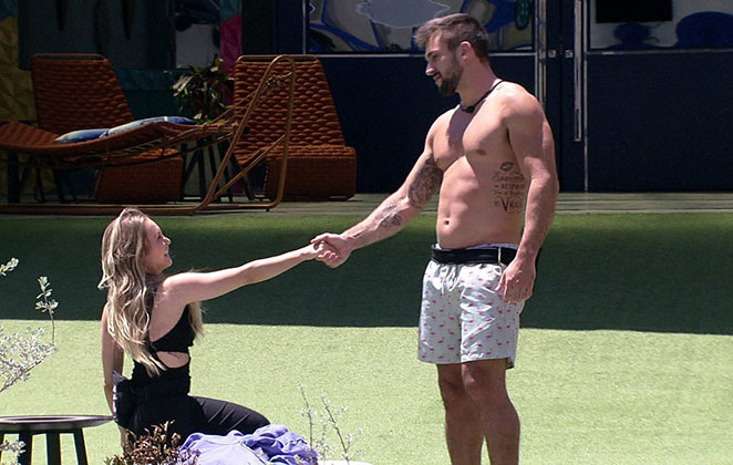 Carla Diaz e Arthur Picoli