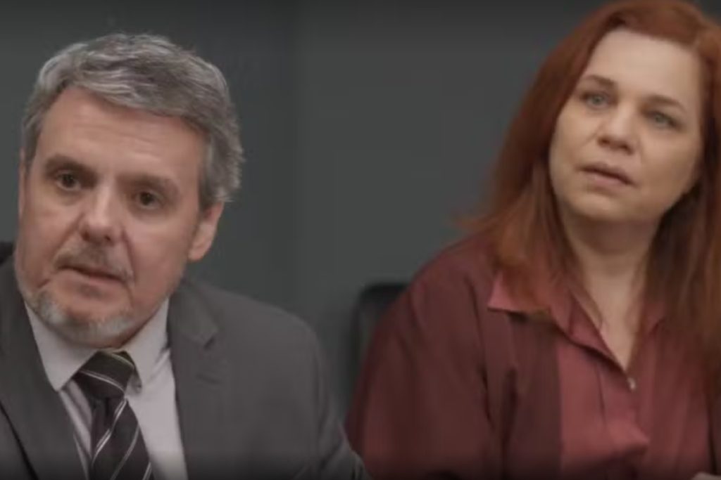 Elas por Elas - Roberto (Cássio Gabus Mendes) e Helena (Isabel Teixeira)