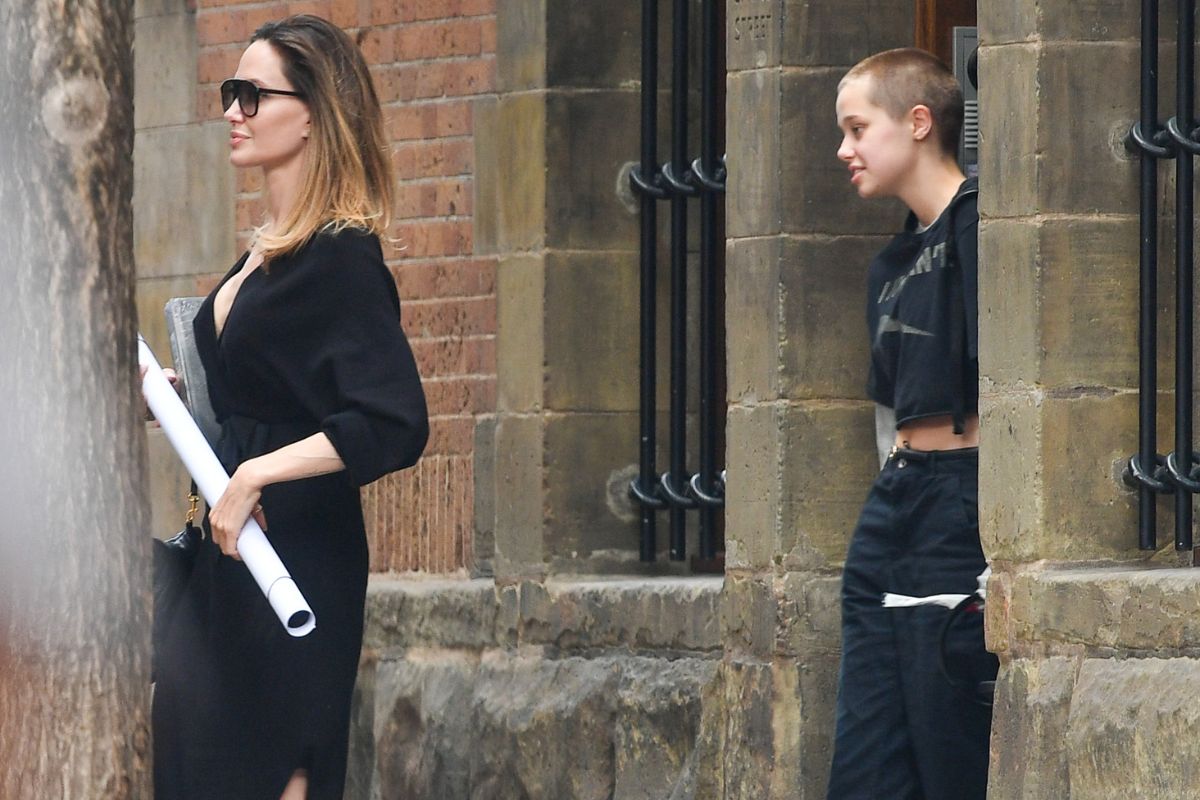 Angelina Jolie e Shilol