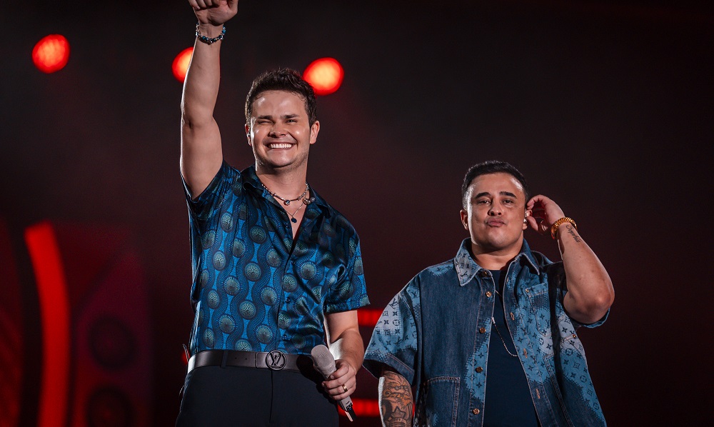 Matheus e Kauan estreiam turnê Praiou no Rio de Janeiro