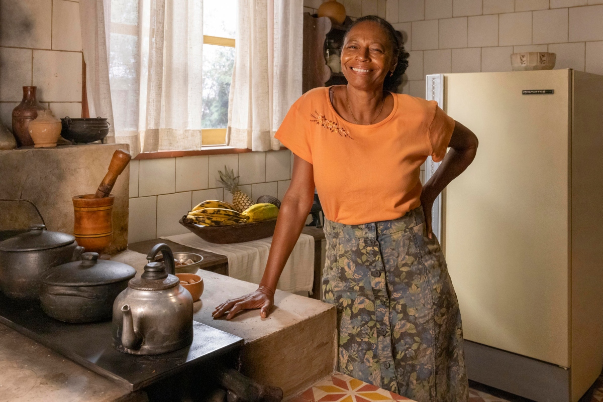 Renascer - Inácia (Edvana Carvalho)na cozinha