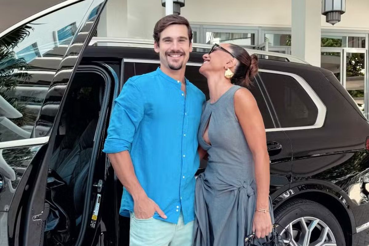 Sabrina Sato e Nicolas Prattes aparecem juntos em Miami