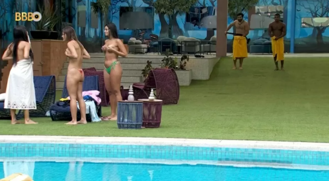 VÍDEO: Brothers pulam pelados na piscina da casa do BBB24