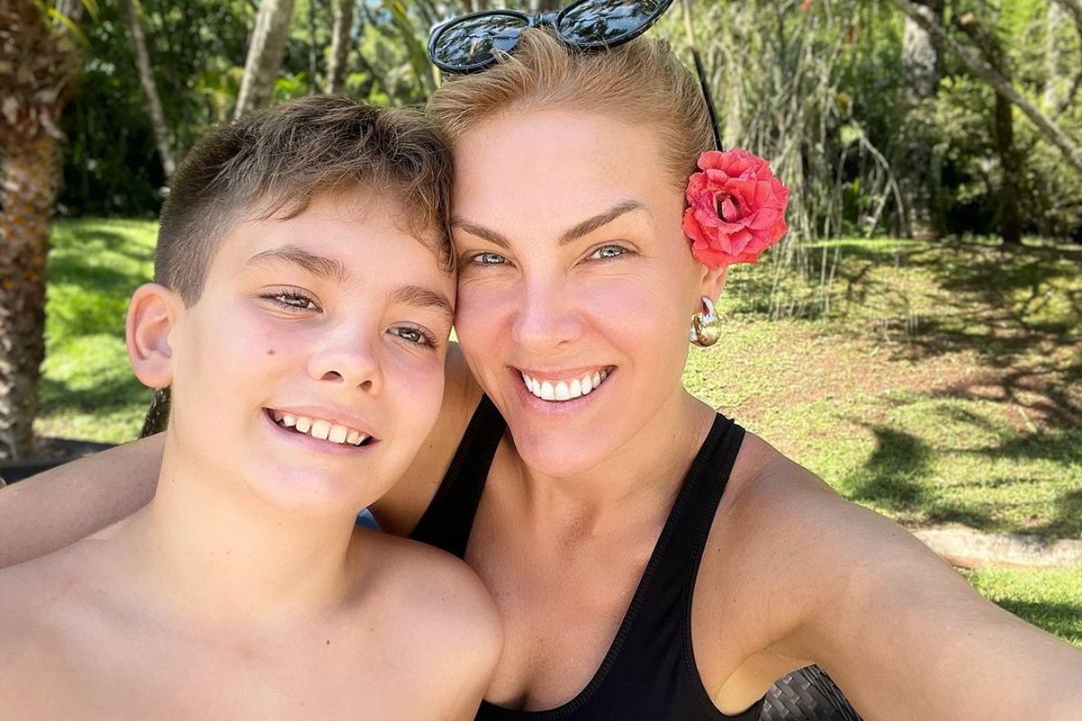 Ana Hickmann e o filho Alezinho, de 10 anos