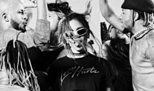 Anitta lança aguardado álbum de funk 