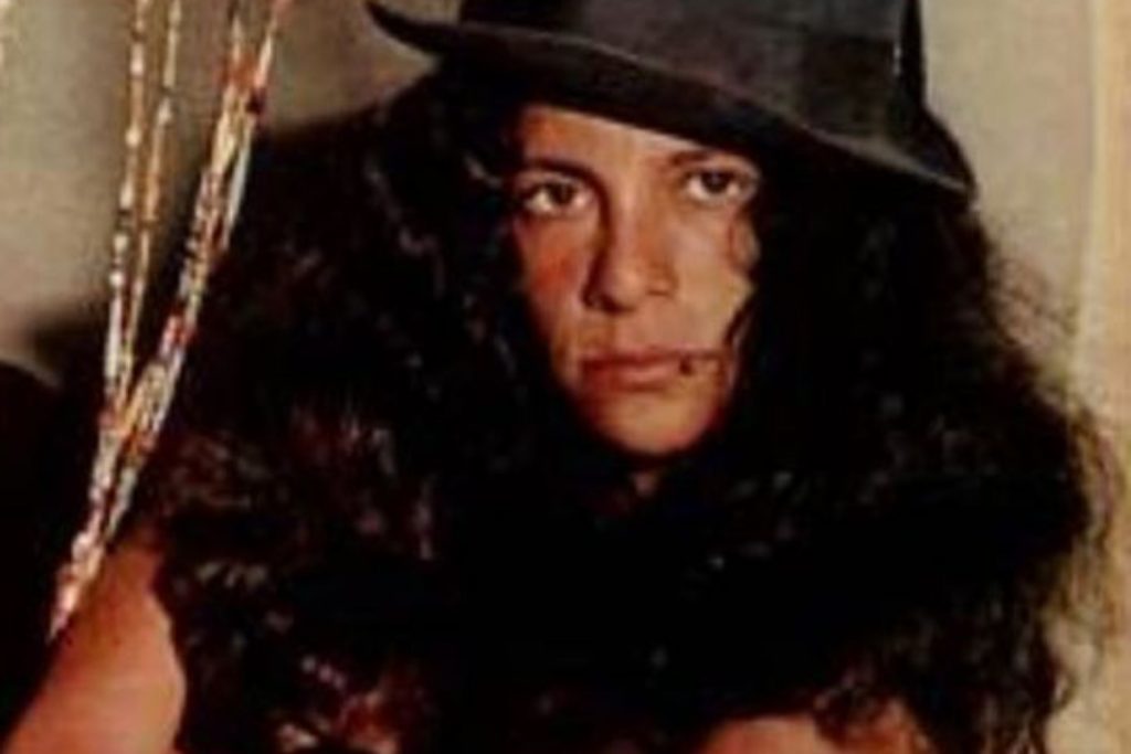 gal-costa-jovem-de-chapeu-1024x683-1 gal costa jovem posando com chapéu