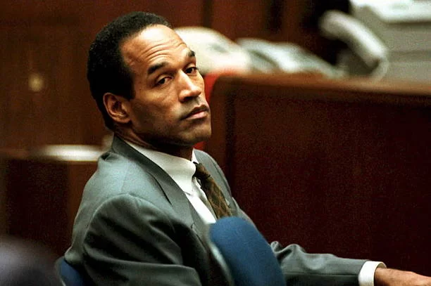 O.J. Simpson durante julgamento (Foto: reprodução/POOL/Getty Images/AFP) Lorena Bueri