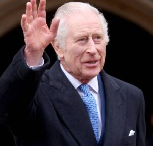 Estado de saúde de Rei Charles é preocupante e equipe atualiza roteiro do funeral frequentemente, diz site