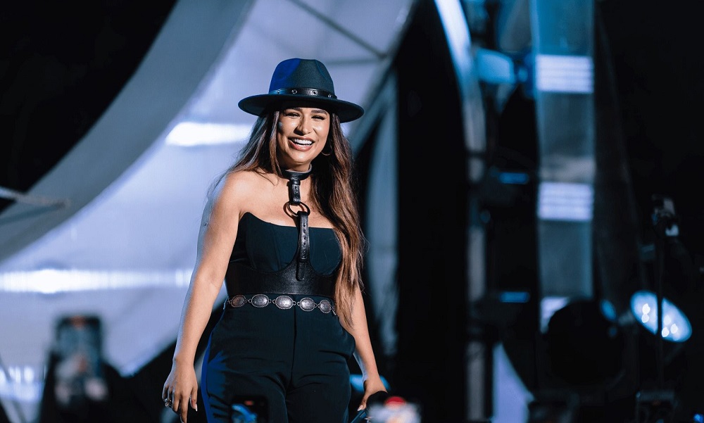 Simone Mendes se apresenta no Villa Country em retorno a São Paulo