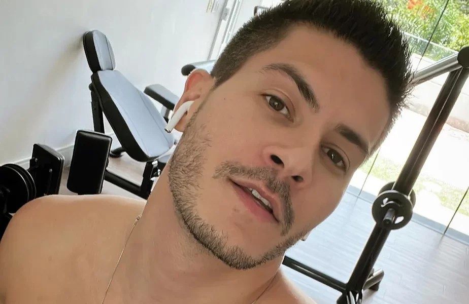 Arthur Aguiar revela convite para A Fazenda e se voltaria para um reality show