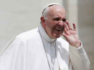 Papa Francisco diz que ‘já existe bichice demais’ em seminários, afirma imprensa italiana