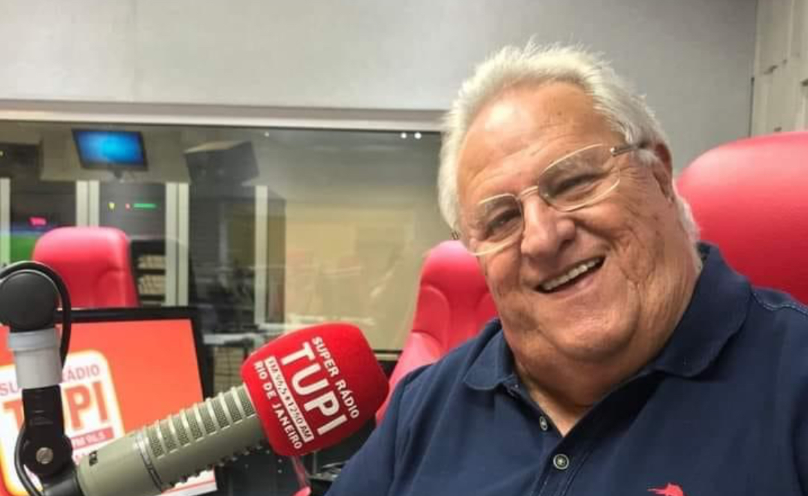 Morre o radialista Washington Rodrigues, o Apolinário, aos 87 anos