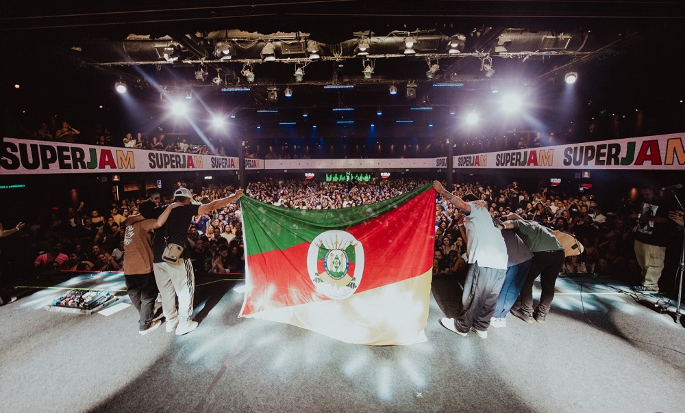 Planta e Raiz, Restart, Maneva, Detonautas, Falamansa, Bloco do Caos e outros astros arrecadam mais de 70 mil para o RS em show colaborativo