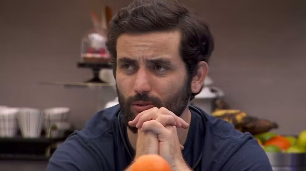 Pego no flagra? Web resgata post que desmente versão de Matteus sobre matrícula em faculdade