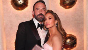 Jennifer Lopez e Ben Affleck vendem pertences e obras de artes de sua mansão