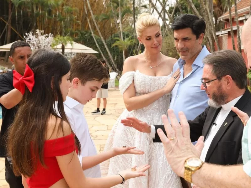 Ana Hickmann, Edu Guedes e seus filhos (Foto: reprodução/Brazil News) Lorena Bueri