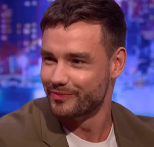 Amigo de Liam Payne afirma que cantor teria recebido entorpecentes de funcionários do hotel