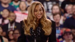 Beyoncé participa de comício de Kamala Harris; assista