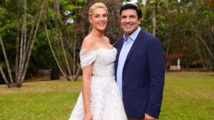 Ana Hickmann agradece seu filho e enteada pela benção no noivado