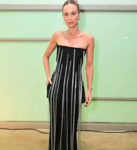 Mariana Ximenes, Giselle Itié e mais famosos arrasam nos looks para acompanhar o terceiro dia de desfiles da SPFW; veja