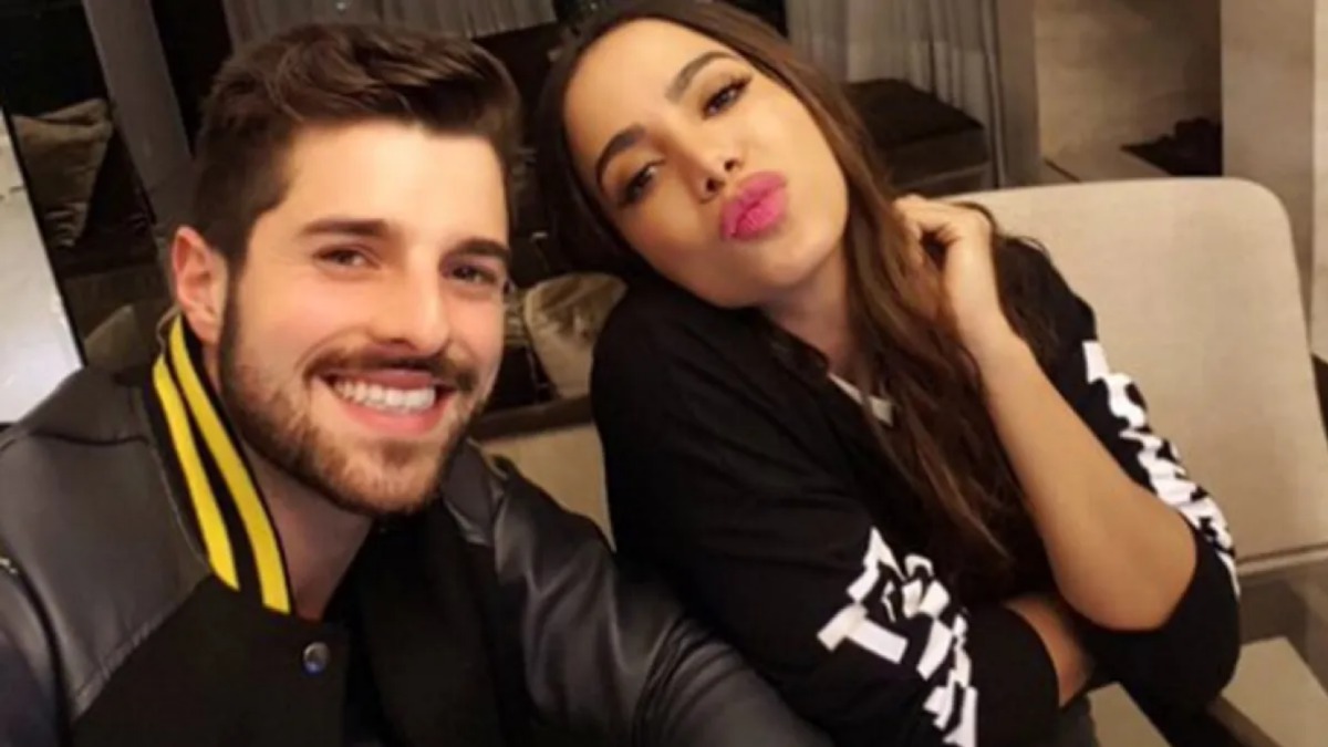 Anitta e Alok trocam farpas em postagens na internet