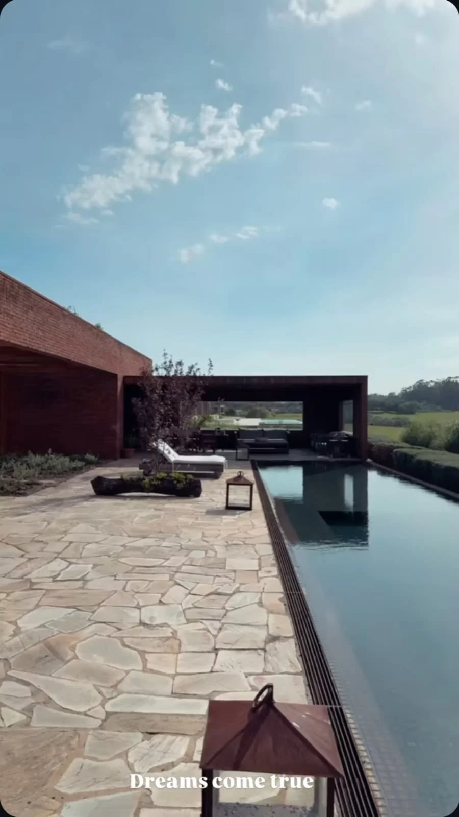 Casa de Gabriela Pugliesi no Uruguai (Foto: reprodução/Instagram/@eusougabriela) Lorena Bueri