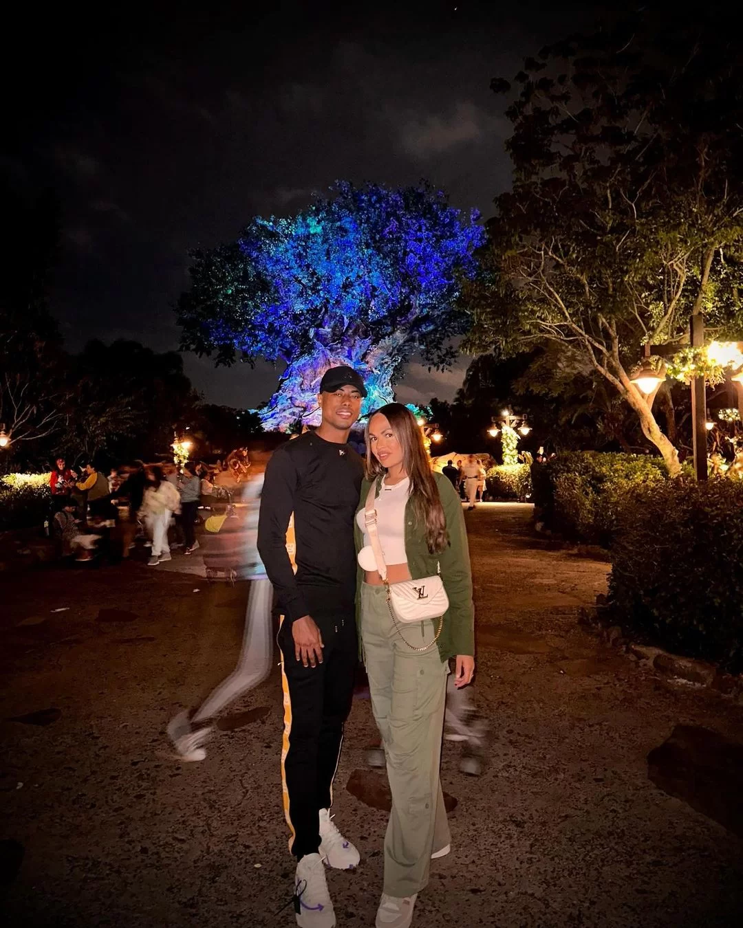 Bruno Henrique junto com a esposa Gisellen Ramalho (Foto: reprodução/Instagram/@b.henrique) Lorena Bueri