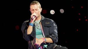 Vocalista do Coldplay assusta fãs durante show em Melbourne