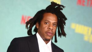 Jay-Z é acusado de estuprar garota de 13 anos