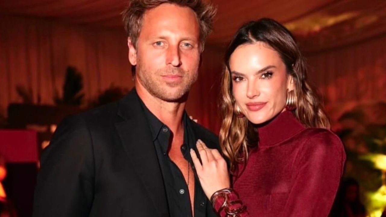 Alessandra Ambrosio é flagrada com novo namorado em Miami Lorena Bueri