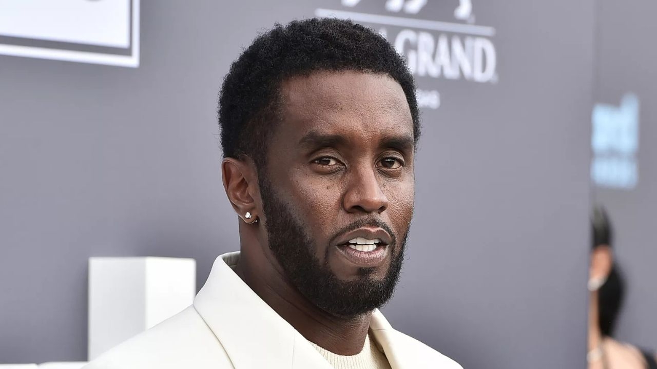 Diddy afirma estar sendo espionado pelos promotores de dentro da prisão Lorena Bueri