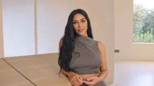 Kim Kardashian está vivendo um novo romance, diz site